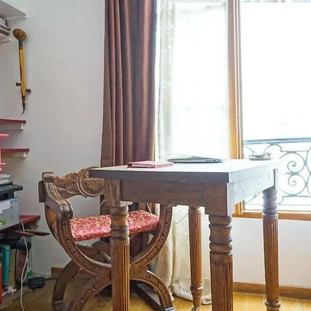 Apartment Charming Apt With Beautiful Deco In Paris *