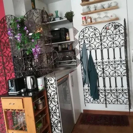Apartment Charming Apt With Beautiful Deco In Paris Paris